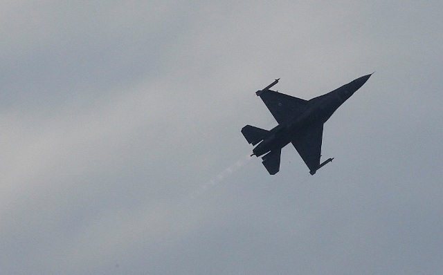 Φωτιά στο F-16 ενώ απογειωνόταν για αναχαίτιση τουρκικών αεροσκαφών