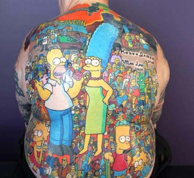 Ο φανατικός οπαδός των «Simpsons» με τα 203 τατουάζ!