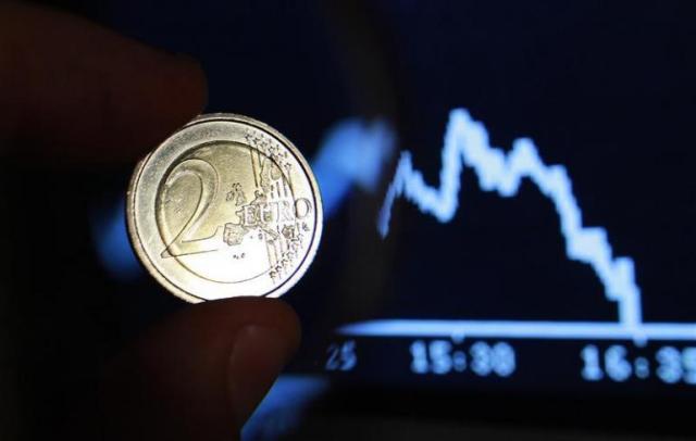 Ανακάμπτει το ευρώ λόγω ενδείξεων για συμφωνία Ελλάδας-δανειστών