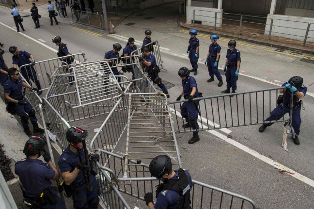 Απομακρύνονται τα οδοφράγματα στο Χονγκ Κονγκ