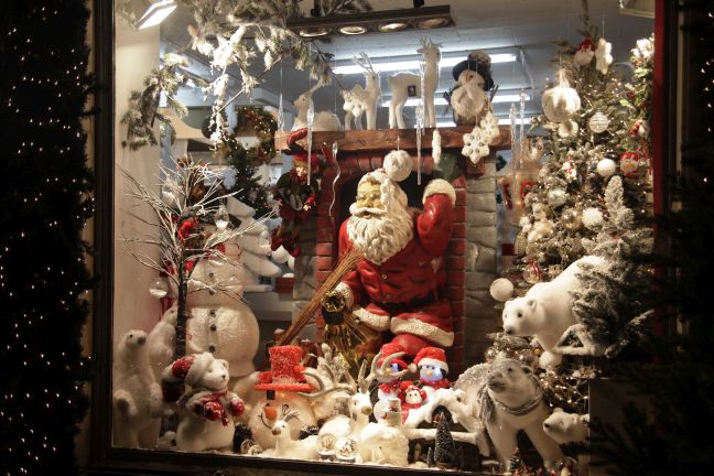Μαχαίρι στα χριστουγεννιάτικα ψώνια από τους Έλληνες