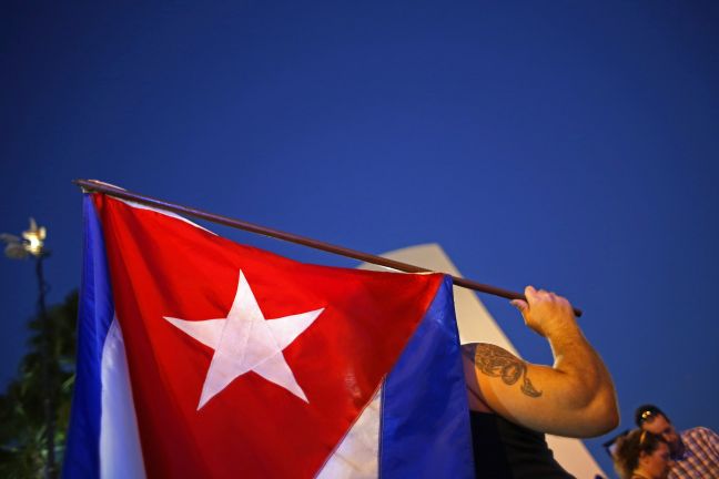 Έξαλλοι οι εξόριστοι Κουβανοί με τον Ομπάμα