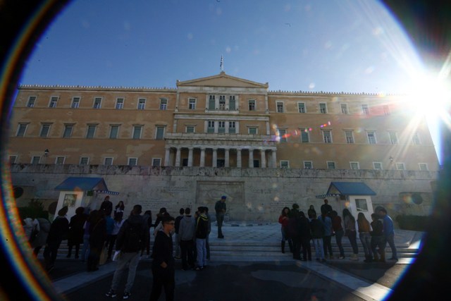 Την επόμενη Δευτέρα στις 12:00 η τρίτη ψηφοφορία