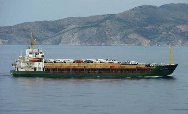 Εκτός ελληνικών χωρικών υδάτων πλέει το πλοίο με σημαία Μολδαβίας