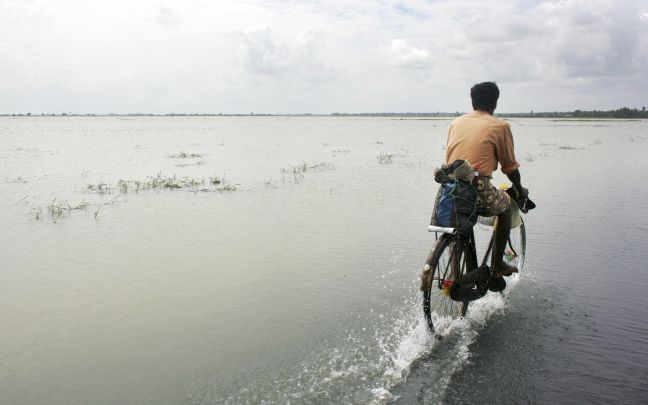 Δεκάδες νεκροί από τις πλημμύρες στη Σρι Λάνκα