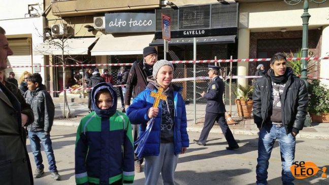 Ένας 13χρονος έπιασε τον σταυρό στη Θεσσαλονίκη