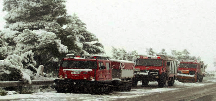 Σφοδρή χιονόπτωση στην Καλαμπάκα