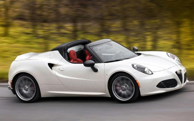 Παγκόσμια πρώτη για την Alfa Romeo 4C Spider