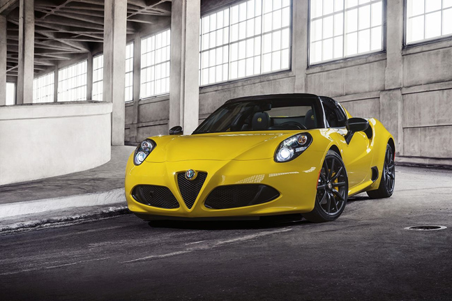 Παγκόσμια πρεμιέρα για τη νέα Alfa Romeo 4C Spider