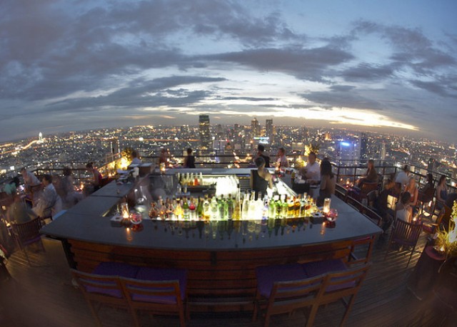 Πέντε εντυπωσιακά rooftop bars