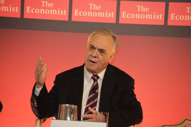 «Δεν αναγνωρίζουμε τα μνημόνια»