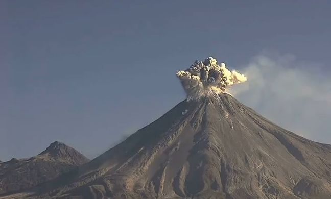 Δείτε την έκρηξη του ηφαιστείου Κολίμα