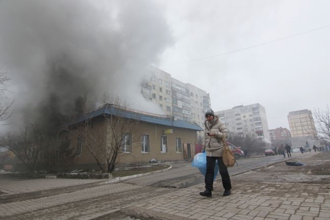 Πόλεμος στην Ουκρανία: «Ελεύθερα» τα μέλη του Ερυθρού Σταυρού &#8211; Τους εμπόδισαν να πάνε στη Μαριούπολη