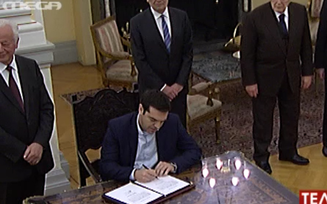 Τα 10 υπερυπουργεία που ετοιμάζει ο Αλέξης Τσίπρας