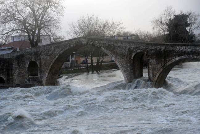 Έκτακτη σύσκεψη υπό τον Τσίπρα για τις πλημμύρες