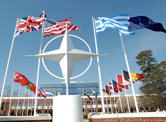 «Η Ελλάδα ρισκάρει τη θέση της στο ΝΑΤΟ»