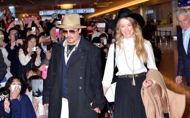 Παντρεύτηκαν Johnny Depp και Amber Heard