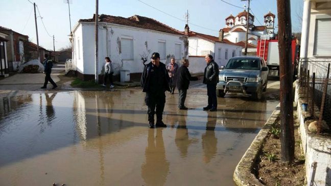 Ανεβαίνει συνεχώς η στάθμη των υδάτων στον Έβρο