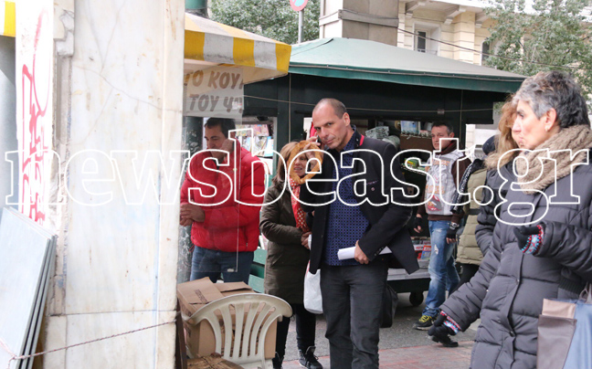 Κουλούρι για μεσημεριανό αγόρασε ο υπουργός του λιτού βίου