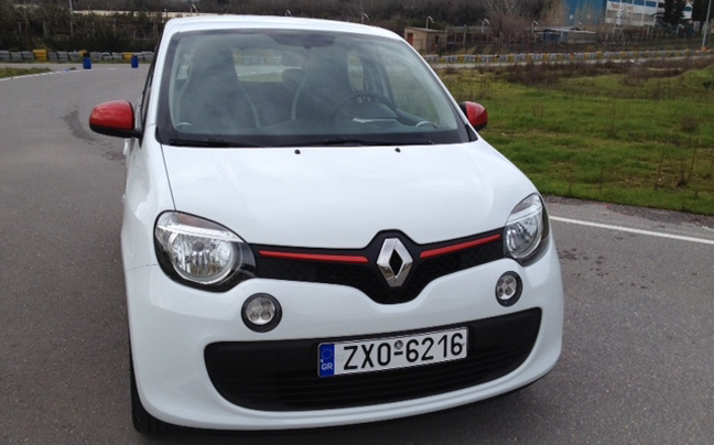 Οδηγούμε το Renault Twingo 1.0 Sce 70 PS