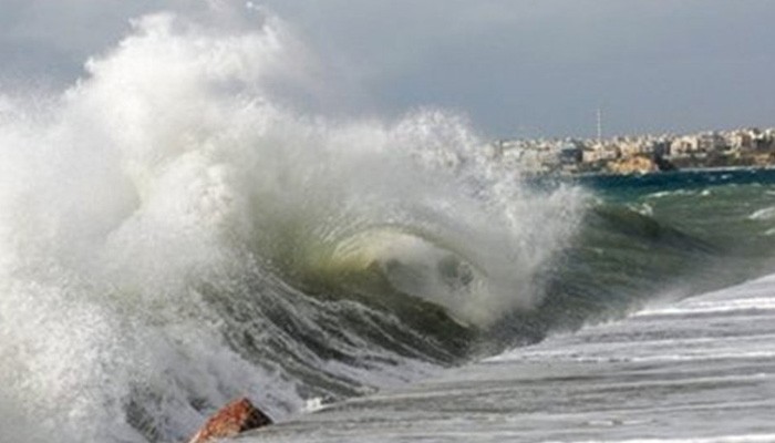 Βυθίστηκε πλοίο στο λιμάνι Χερσονήσου