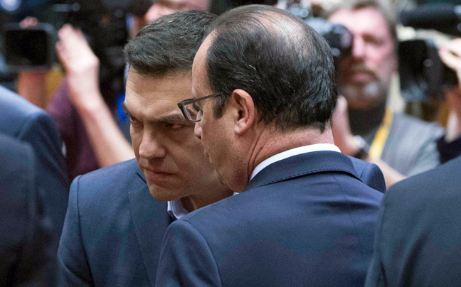 Ολάντ: Ο φίλος Τσίπρας έφερε τη συμφωνία