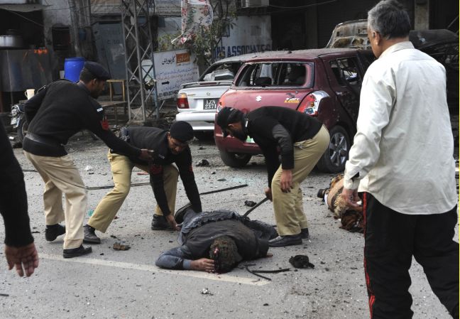 Αυξάνεται ο αριθμός των νεκρών στο Πακιστάν