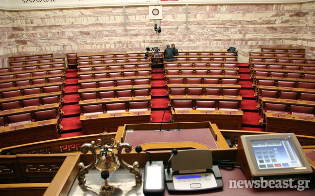 Όλα έτοιμα για την ομιλία Τσίπρα στους βουλευτές του ΣΥΡΙΖΑ