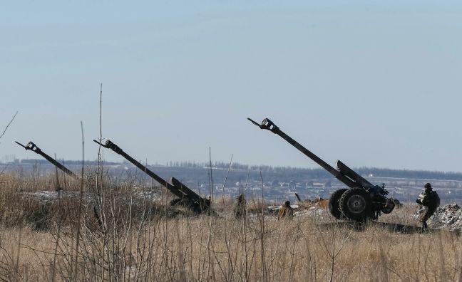Απόσυρση των βαρέων όπλων στην Ουκρανία σήμερα ζητά η Ε.Ε.