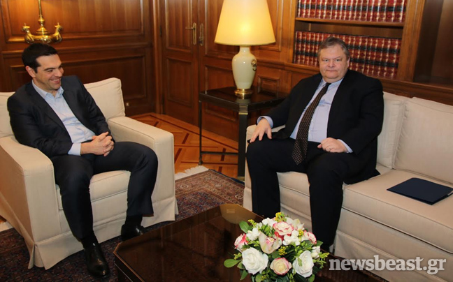 Τσίπρας: Χρειάζεται συσπείρωση και ψυχραιμία