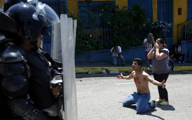 Νεκρός 14χρονος μαθητής από πυρά αστυνομικού