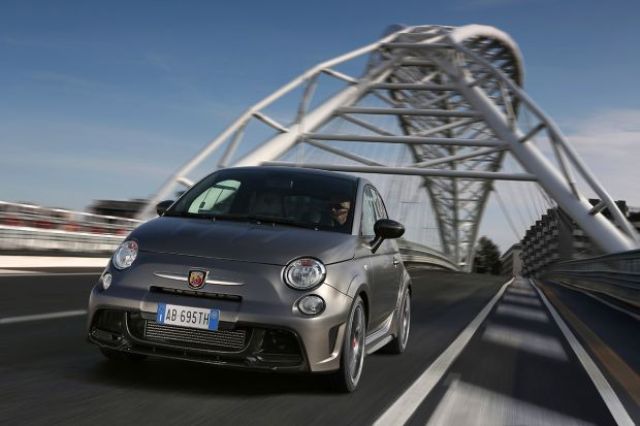 Η Abarth στη διεθνή έκθεση της Γενεύης 2015