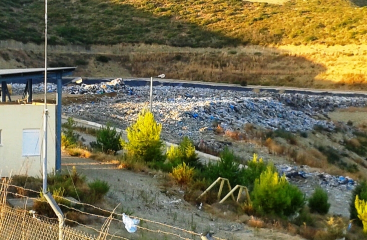 Εκρηκτική η κατάσταση με τα σκουπίδια στον Πύργο