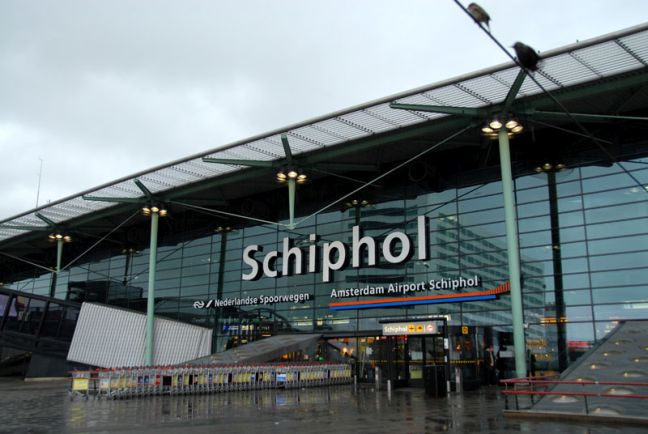 Δρακόντεια μέτρα ασφαλείας στο αεροδρόμιο Σίπχολ στο Άμστερνταμ