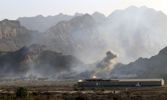 Συνεχίζονται οι αεροπορικές επιδρομές στην Υεμένη