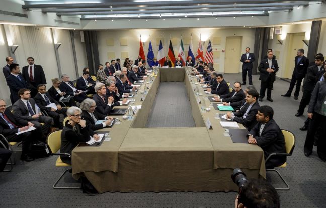Συνεχίζονται οι συνομιλίες για το ιρανικό πυρηνικό πρόγραμμα