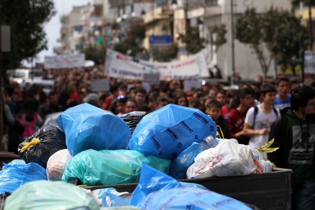 Λήψη άμεσων μέτρων για το πρόβλημα των σκουπιδιών στον Πύργο