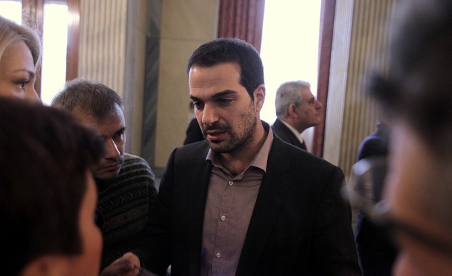 Σακελλαρίδης: Προκλητική η εισβολή αντιεξουσιαστών στη Βουλή