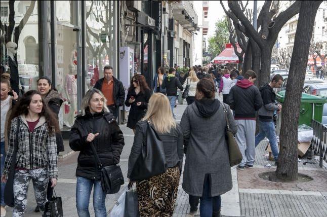 «Όχι» στα ανοιχτά καταστήματα την Κυριακή και στη Θεσσαλονίκη