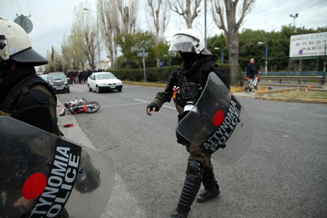 Συμπλοκές και επιθέσεις στον Κορυδαλλό