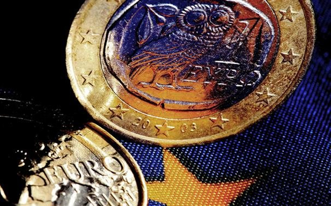 Καθαρή τροχιά ανάκαμψης για το ευρώ βλέπει το Bloomberg