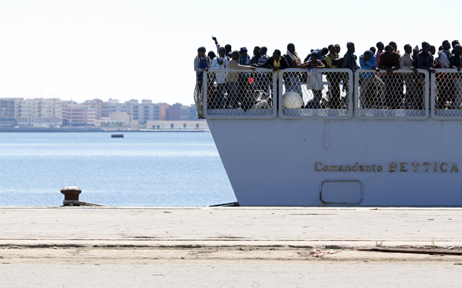 Ποιες είναι οι υποχρεώσεις της Ελλάδας απέναντι στους μετανάστες