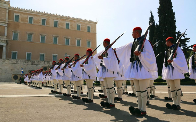 Στα&#8230; άδυτα της Προεδρικής Φρουράς