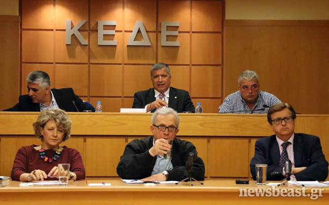 ΚΕΔΕ: Να καταθέσει η Ελλάδα αίτημα παράτασης του ΕΣΠΑ
