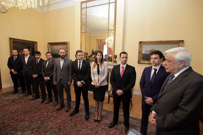 Στον Πρόεδρο της Δημοκρατίας μέλη του Εθνικού Συμβουλίου Νεολαίας