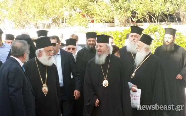 Ιερώνυμος: Τα λόγια μάς έχουν κουράσει