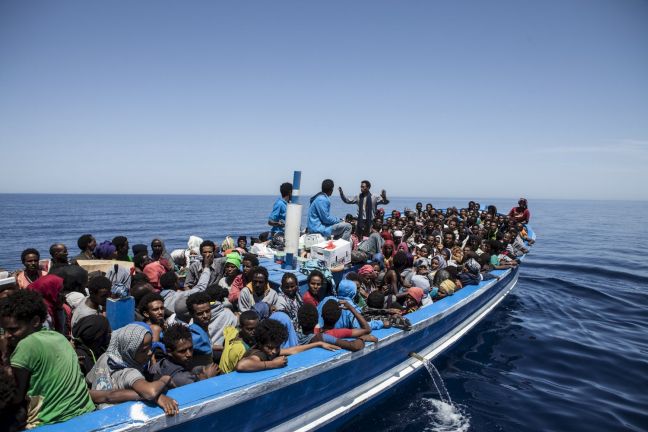 Αποβιβάστηκαν στην Παλαιόχωρα οι μετανάστες που εντοπίστηκαν σε σκάφος