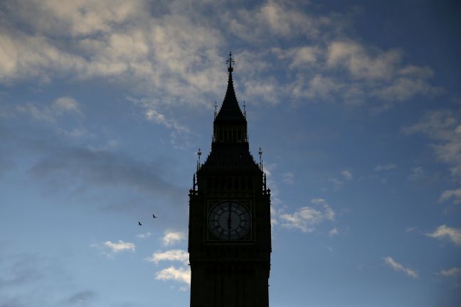 To Brexit έσκασε τη «φούσκα» της αγοράς ακινήτων στη Βρετανία