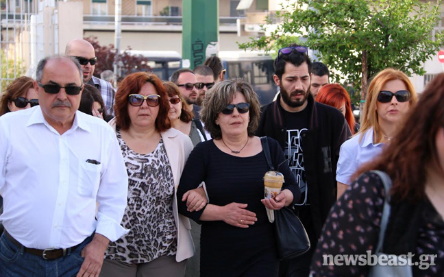 Έφτασαν στη δίκη της Χρυσής Αυγής οι γονείς του Φύσσα