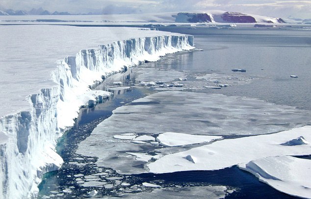 Λιώνει η μεγαλύτερη κρηπίδα πάγου στην Ανταρκτική